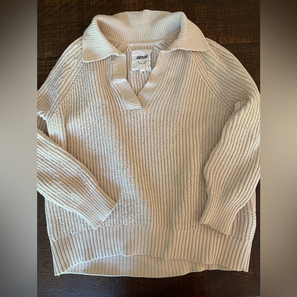 Aerie v-neck cable sweater, size XS